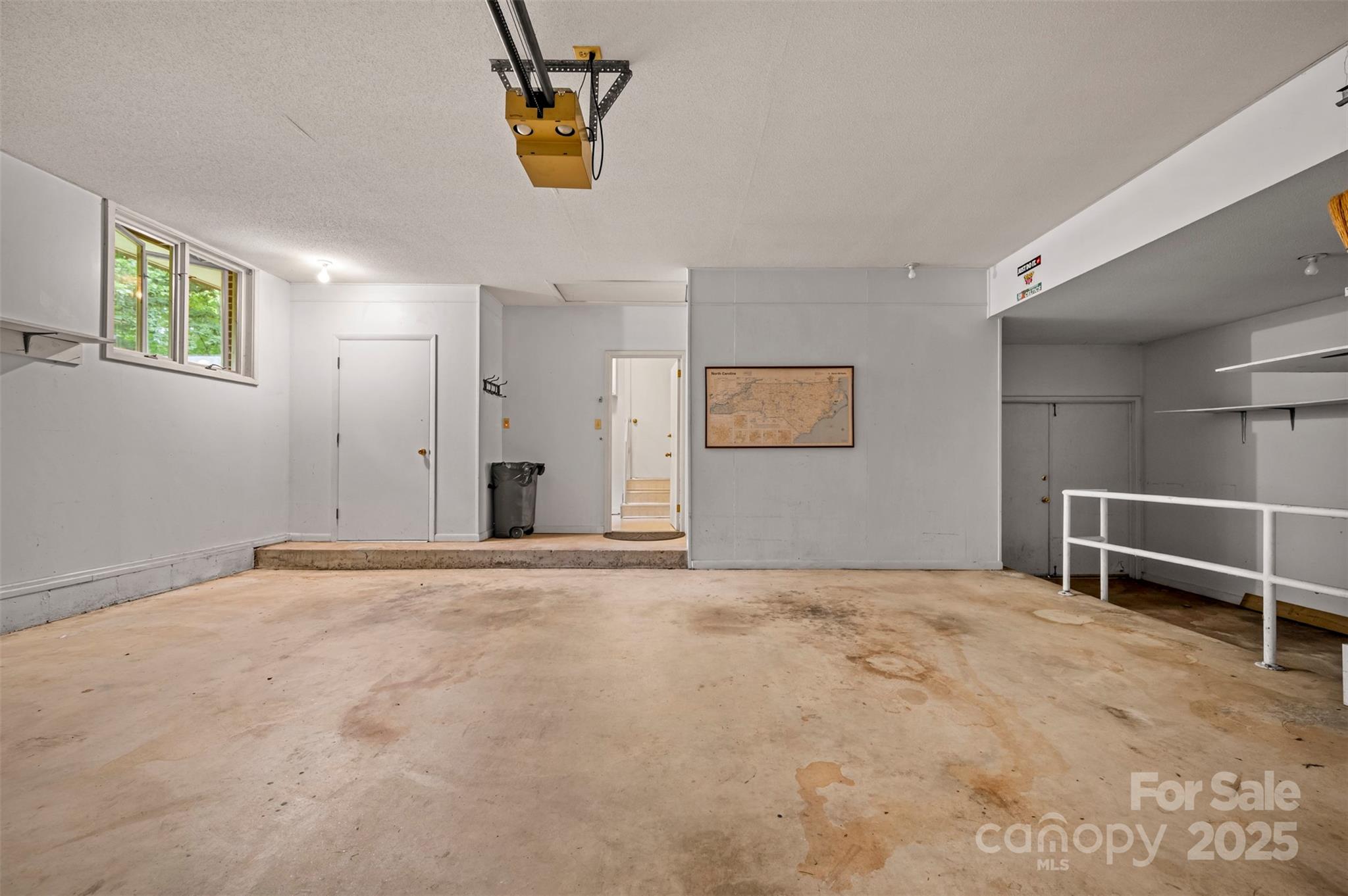 Tryon, North Carolina, 28782, United States, 3 Bedrooms Bedrooms, ,3 BathroomsBathrooms,Residential,For Sale,1918152