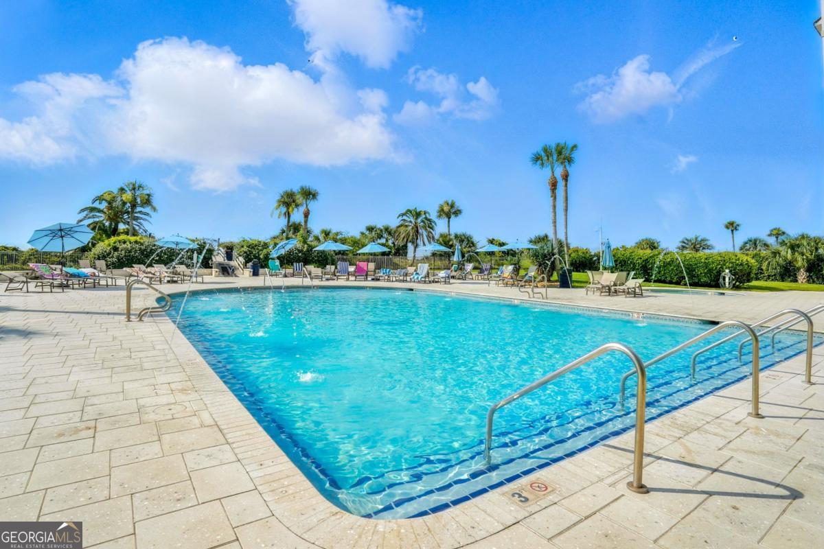 St. Simons, Georgia, 31522, United States, 2 Bedrooms Bedrooms, ,2 BathroomsBathrooms,Residential,For Sale,1991372