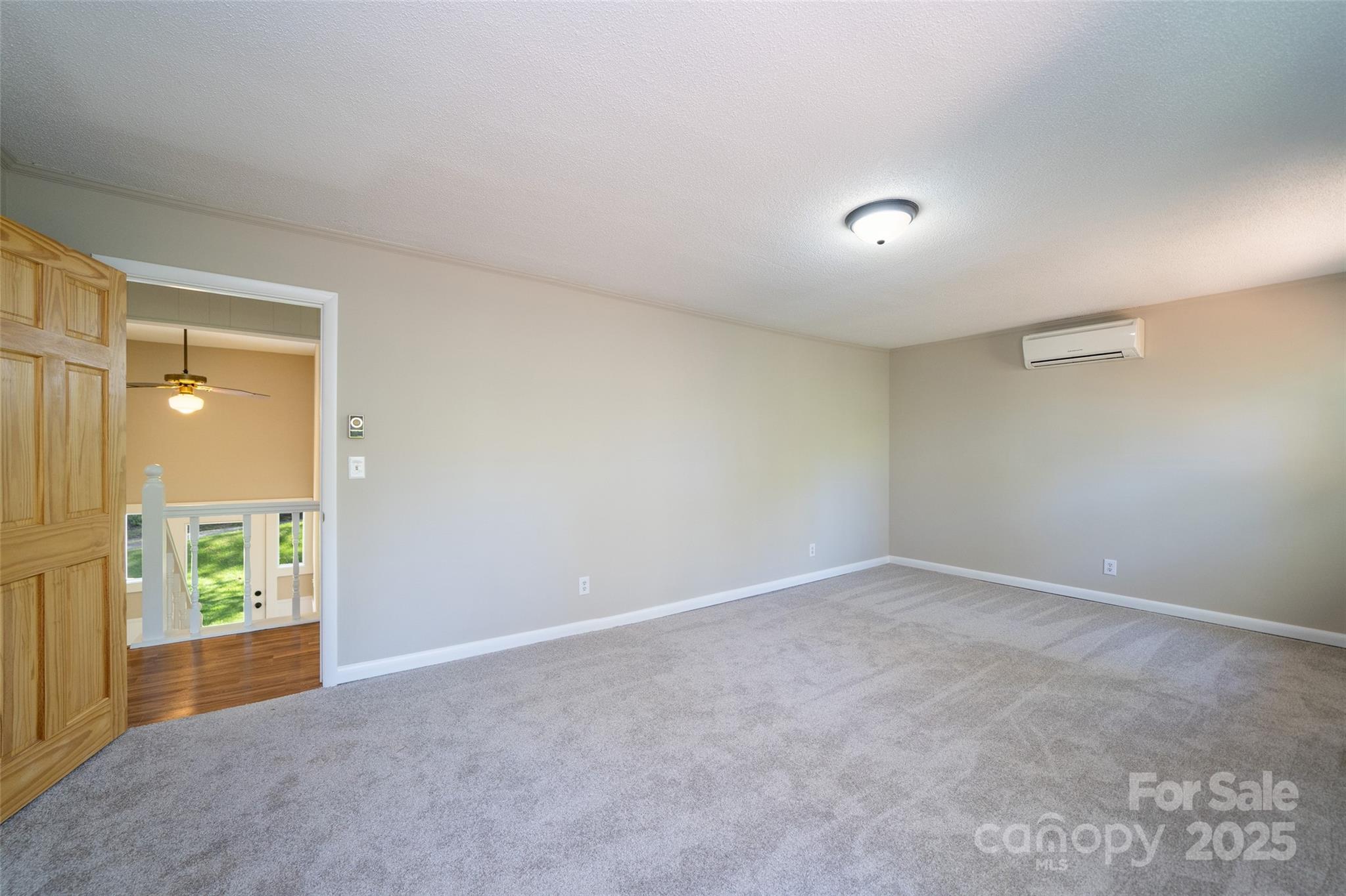 Hendersonville, North Carolina, 28739, United States, 4 Bedrooms Bedrooms, ,3 BathroomsBathrooms,Residential,For Sale,1983643