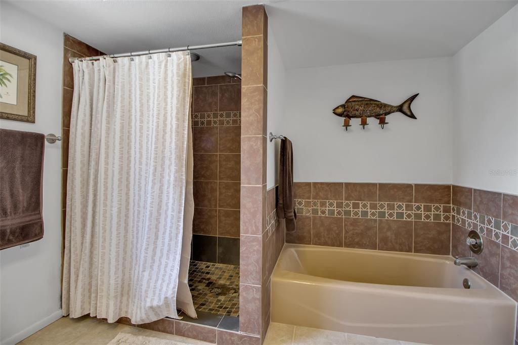 Sarasota, Florida, 34241, United States, 3 Bedrooms Bedrooms, ,3 BathroomsBathrooms,Residential,For Sale,2003137