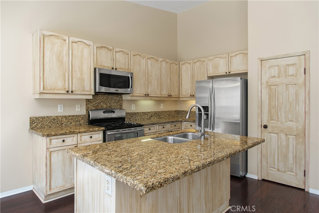 Murrieta, California, 92562, United States, 4 Bedrooms Bedrooms, ,2 BathroomsBathrooms,Residential,For Sale,1906969