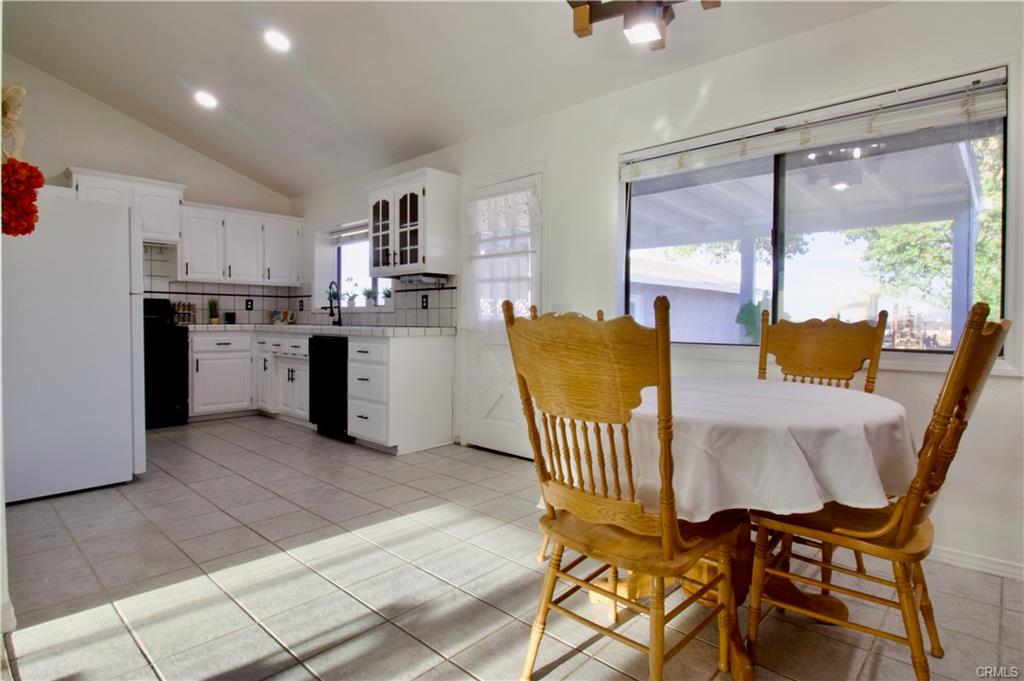 Hesperia, California, 92344, United States, 3 Bedrooms Bedrooms, ,2 BathroomsBathrooms,Residential,For Sale,1982111