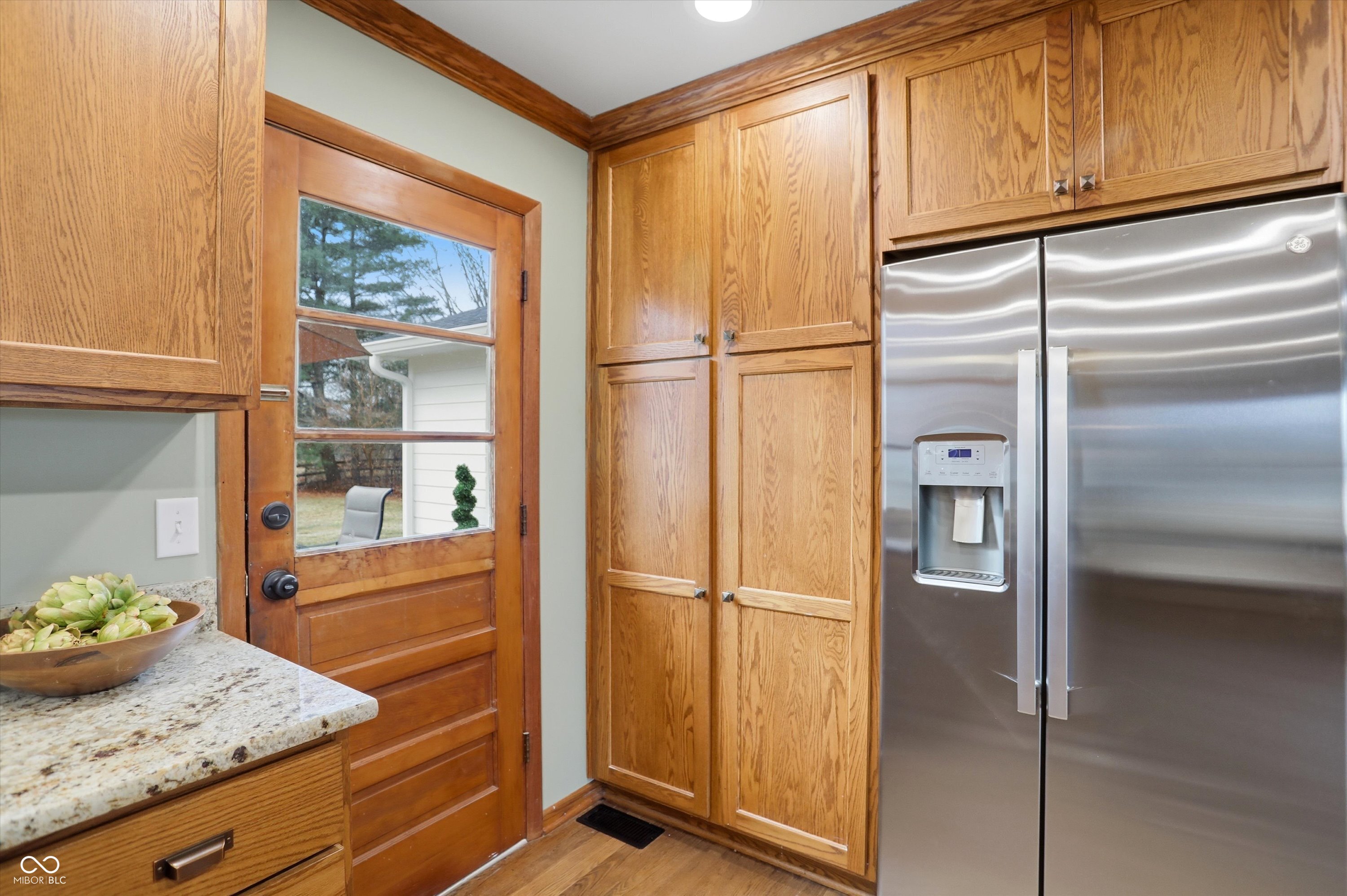 Zionsville, Indiana, 46077, United States, 3 Bedrooms Bedrooms, ,2 BathroomsBathrooms,Residential,For Sale,2008778