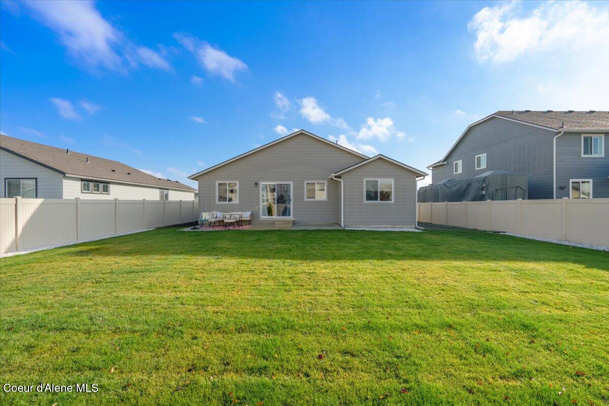 Hayden, Idaho, 83835, United States, 3 Bedrooms Bedrooms, ,2 BathroomsBathrooms,Residential,For Sale,1990456