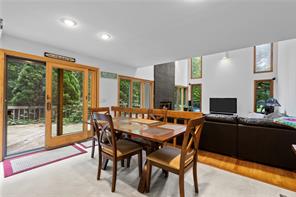 East Greenwich, Rhode Island, 02818, United States, 3 Bedrooms Bedrooms, ,3 BathroomsBathrooms,Residential,For Sale,1920321