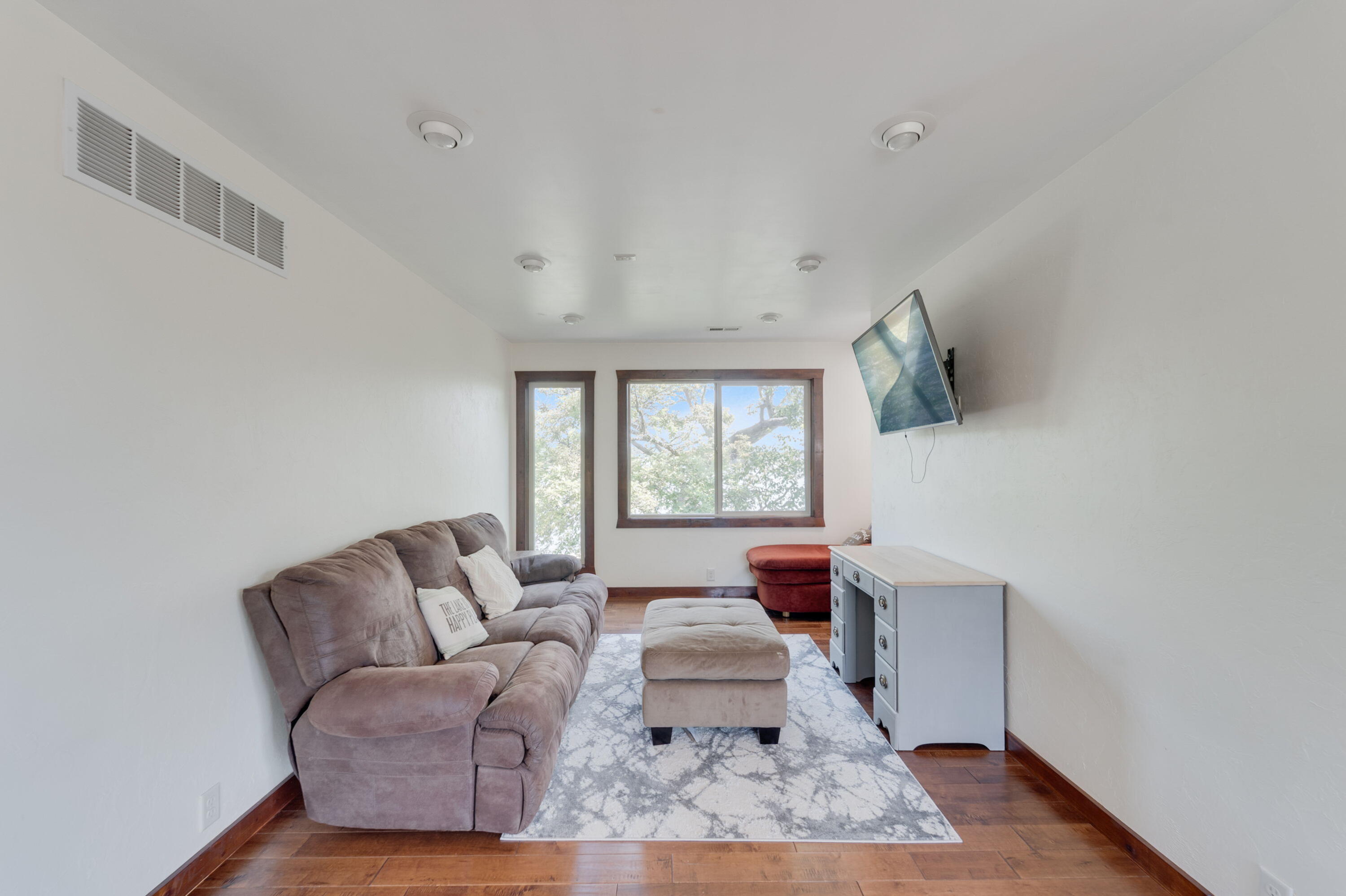 Burlington, Wisconsin, 53105, United States, 4 Bedrooms Bedrooms, ,3 BathroomsBathrooms,Residential,For Sale,1885300