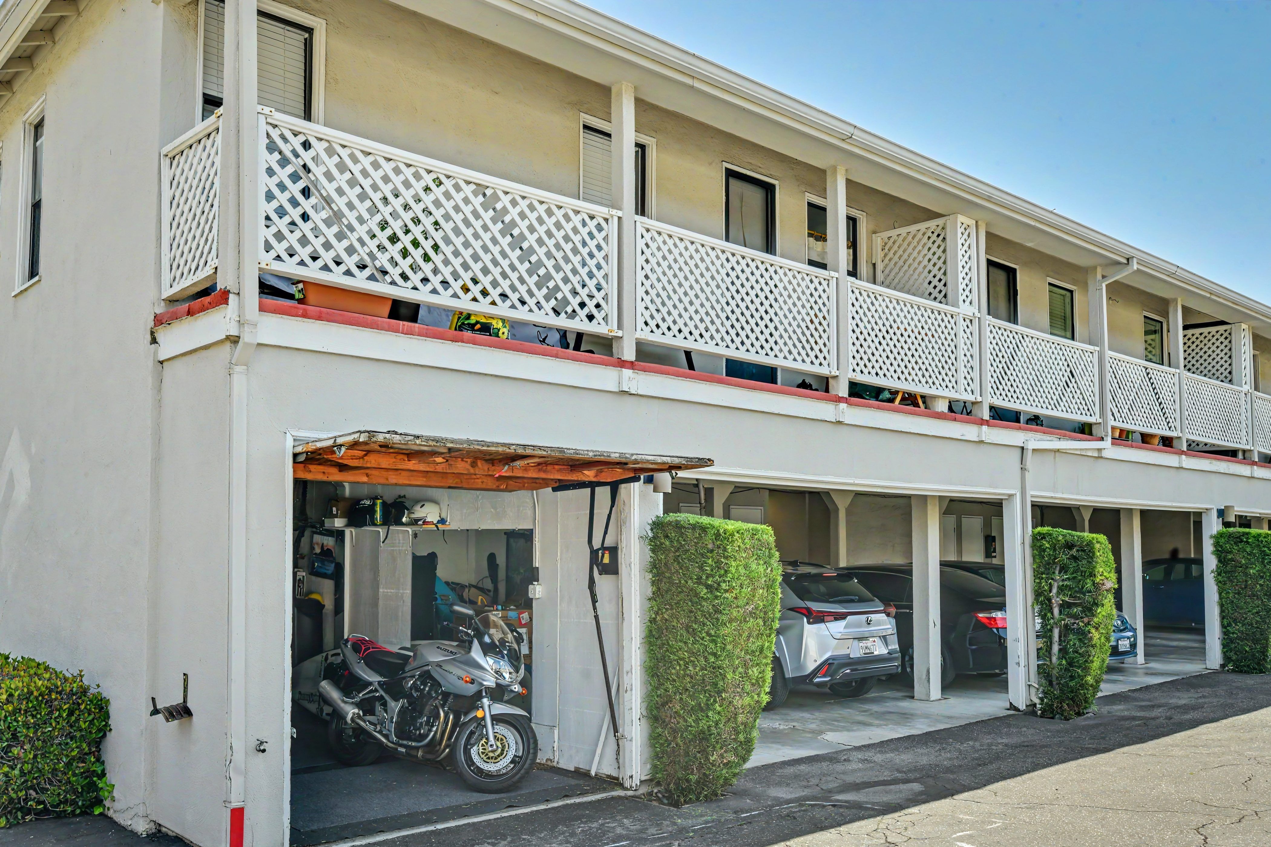  Ground-Level Garden Condo - 物件實景