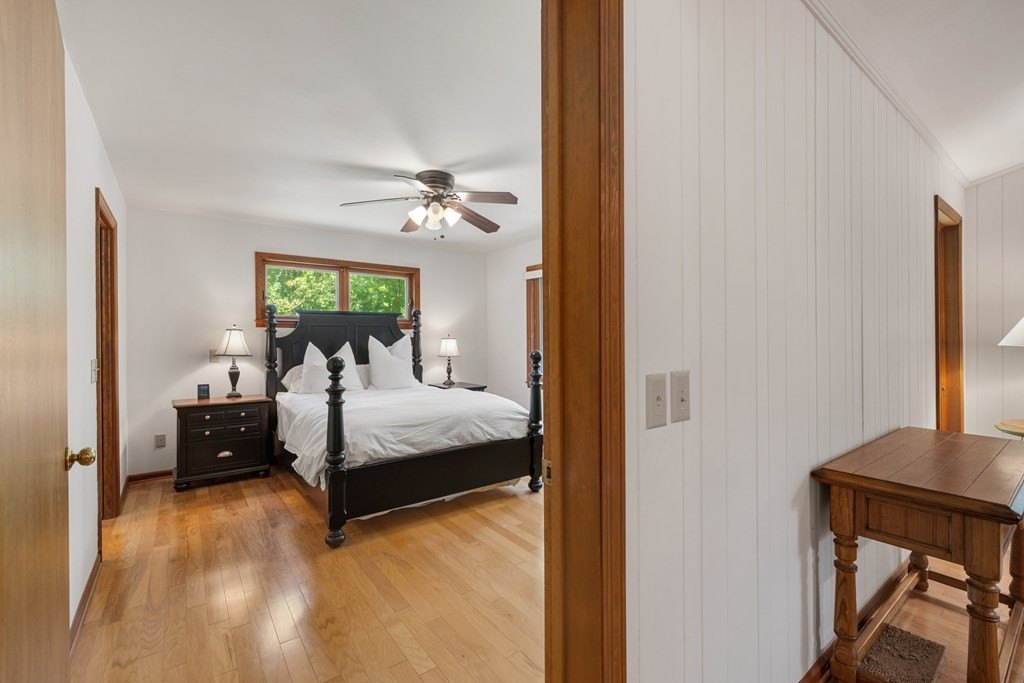 Hayesville, North Carolina, 28904, United States, 4 Bedrooms Bedrooms, ,3 BathroomsBathrooms,Residential,For Sale,1983096