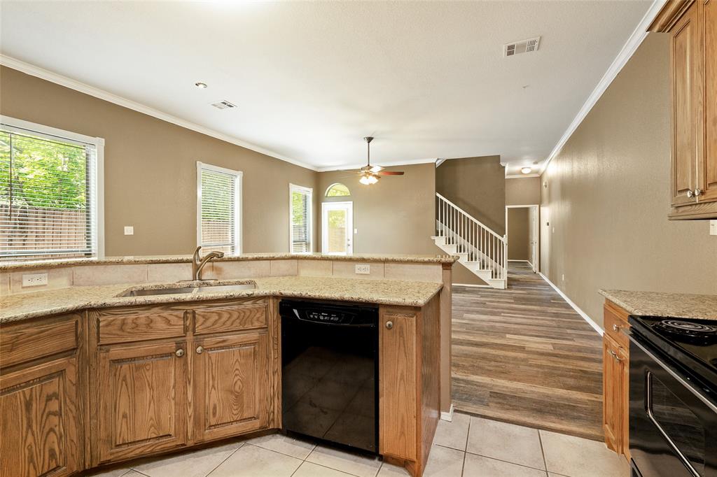 Fort Worth, Texas, 76110, United States, 6 Bedrooms Bedrooms, ,4 BathroomsBathrooms,Residential,For Sale,1837123
