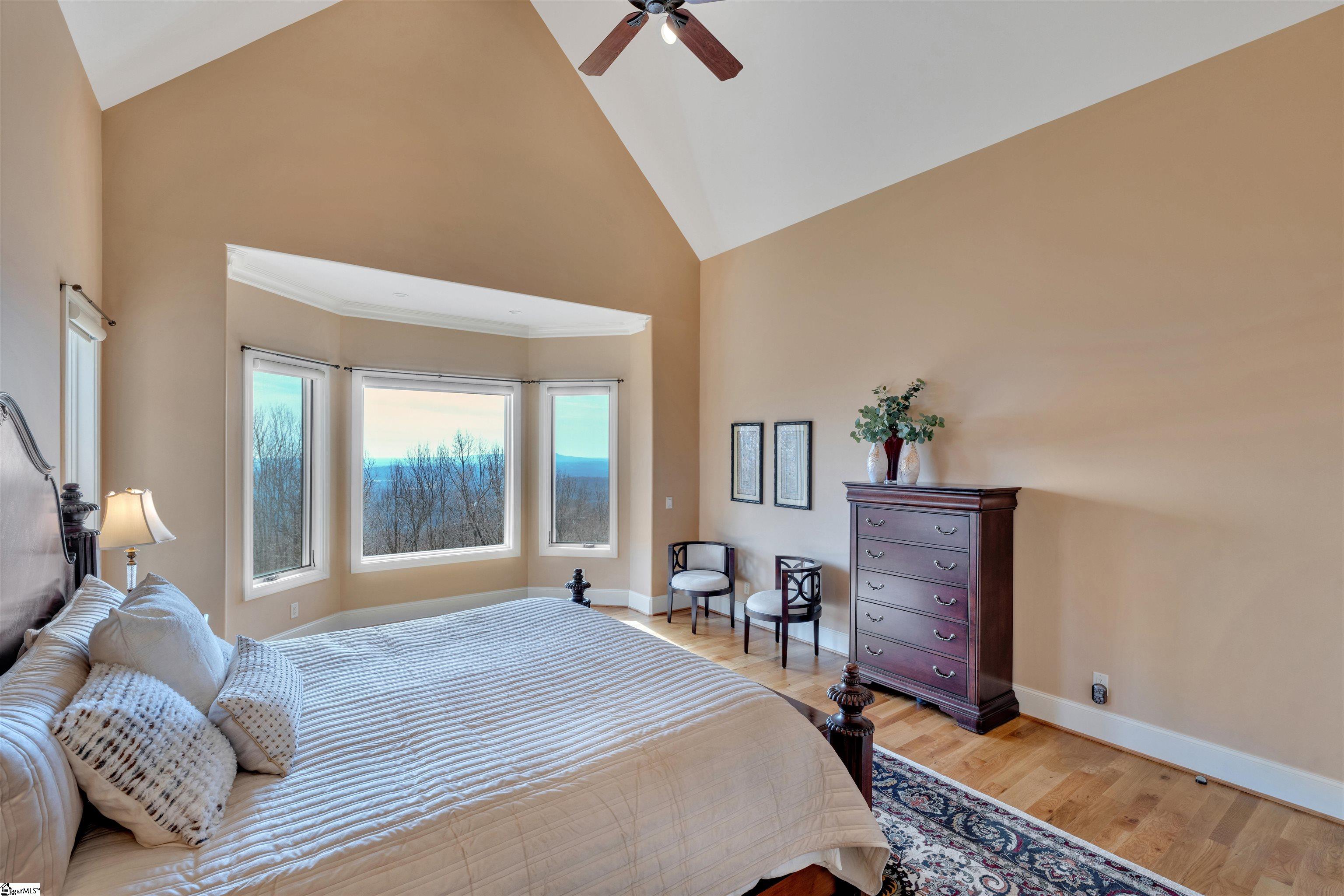 Landrum, South Carolina, 29356, United States, 5 Bedrooms Bedrooms, ,6 BathroomsBathrooms,Residential,For Sale,1714333