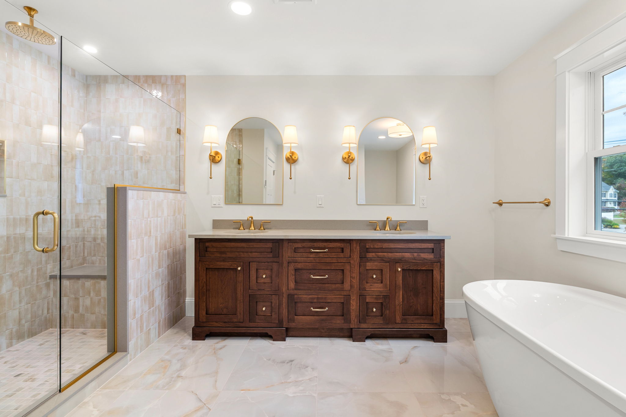  238 E Main St, Georgetown, MA, 01833 - 物件實景