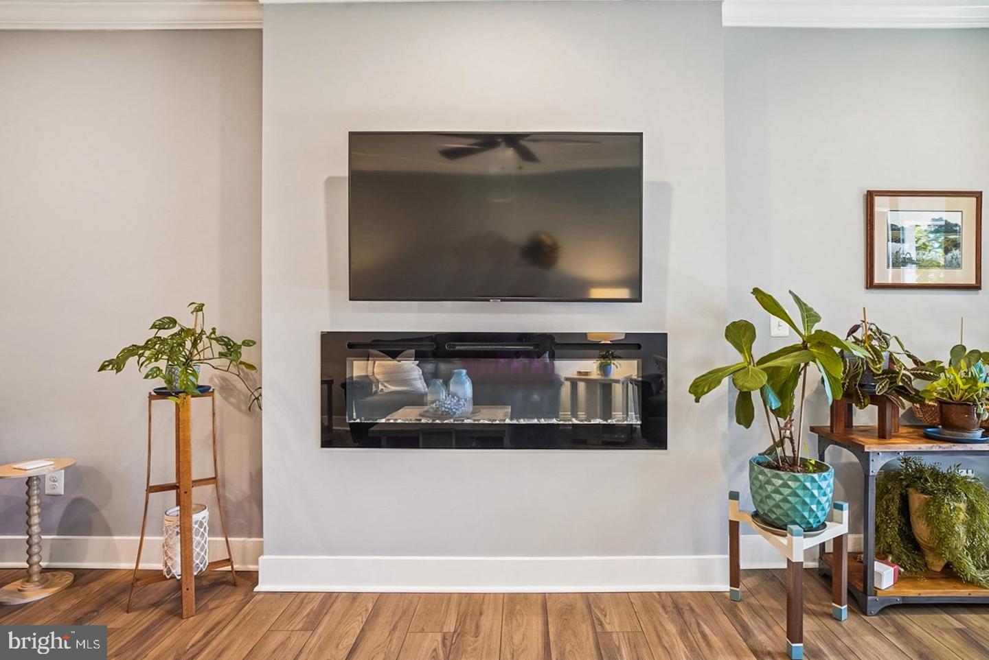 Chester, Maryland, 21619, United States, 2 Bedrooms Bedrooms, ,3 BathroomsBathrooms,Residential,For Sale,1968949