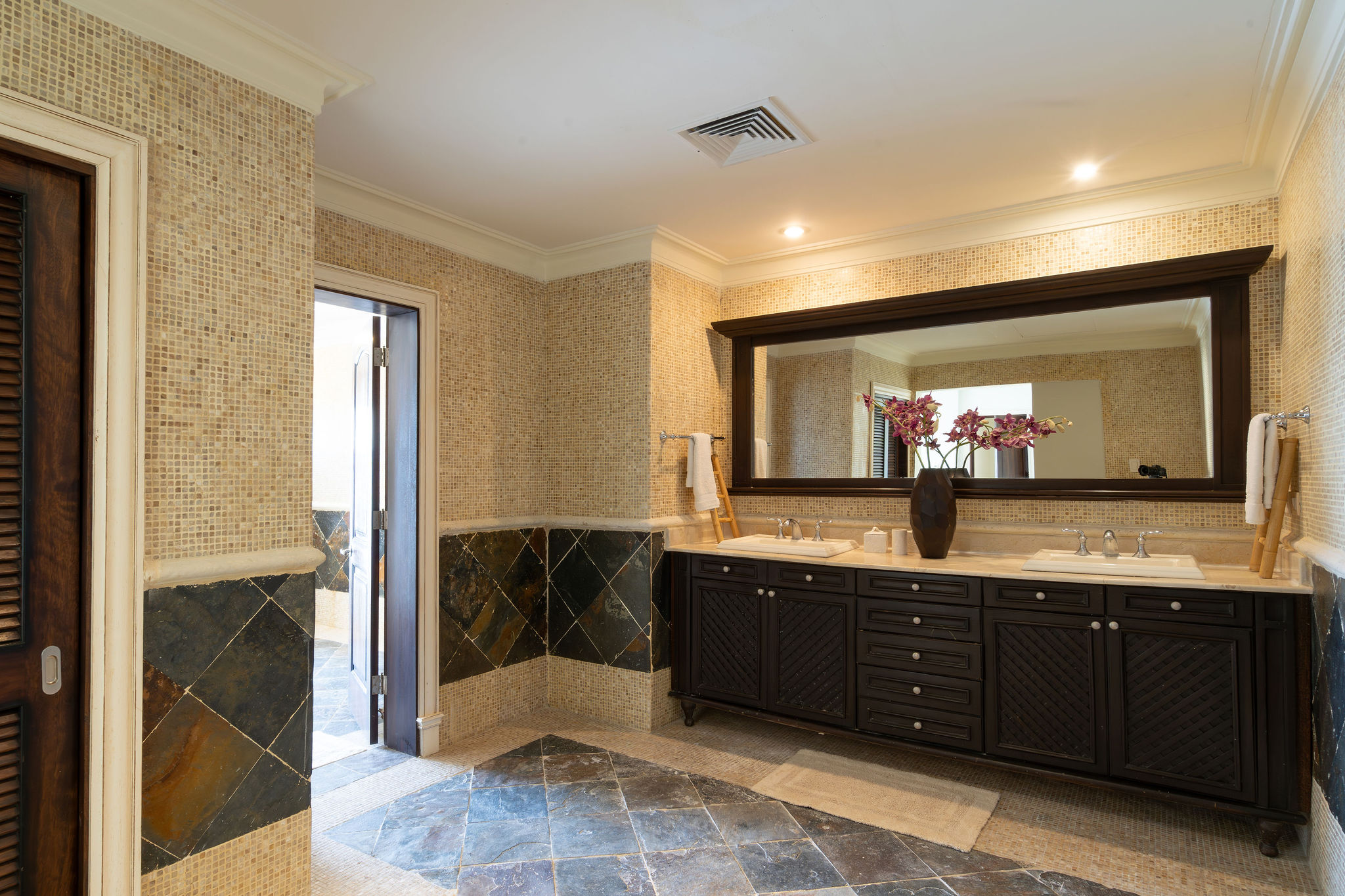 Cap Cana, DO, 4 Bedrooms Bedrooms, ,5 BathroomsBathrooms,Residential,For Sale,1895396