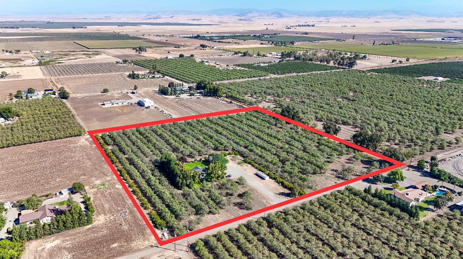 Le Grand, California, 95333, United States, 4 Bedrooms Bedrooms, ,3 BathroomsBathrooms,Residential,For Sale,1977955