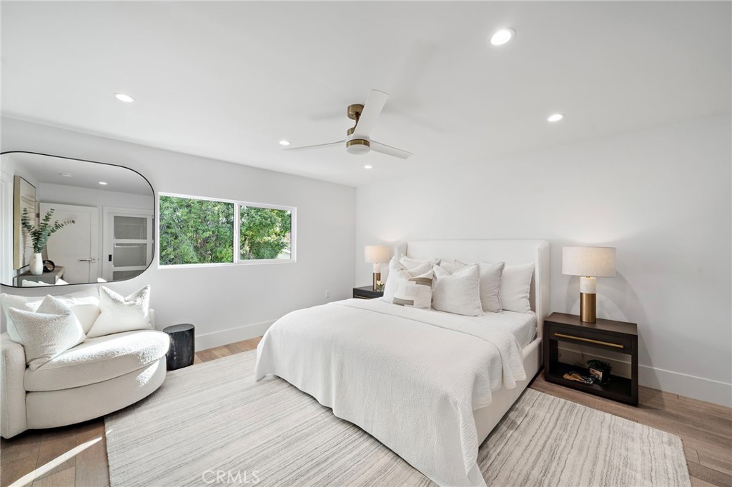 Huntington Beach, California, 92649, United States, 5 Bedrooms Bedrooms, ,4 BathroomsBathrooms,Residential,For Sale,1986485