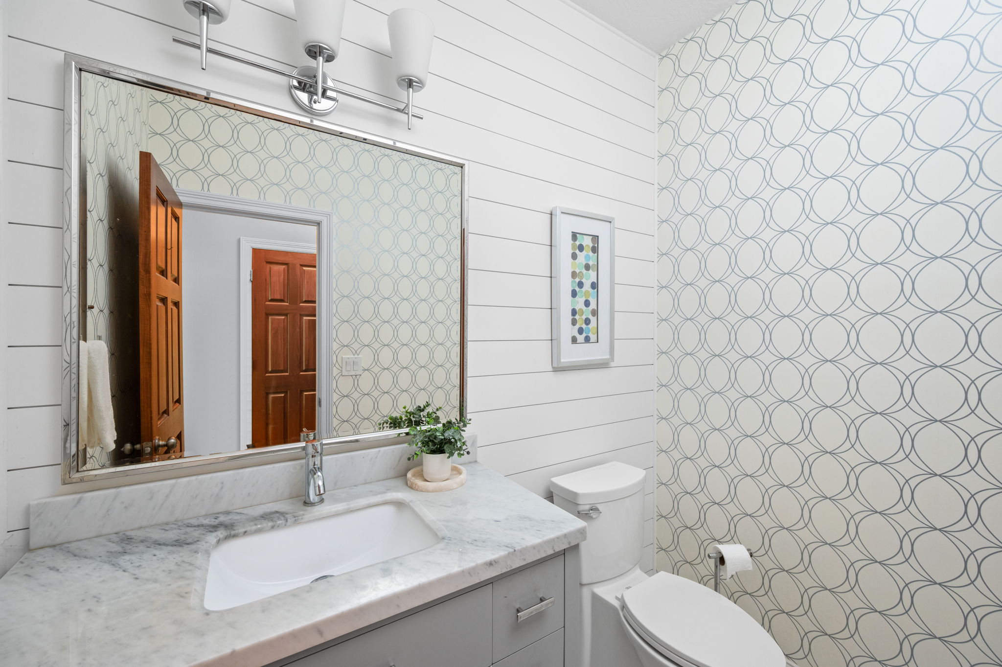  Timeless 4 Bedroom Home in One of Zionsville