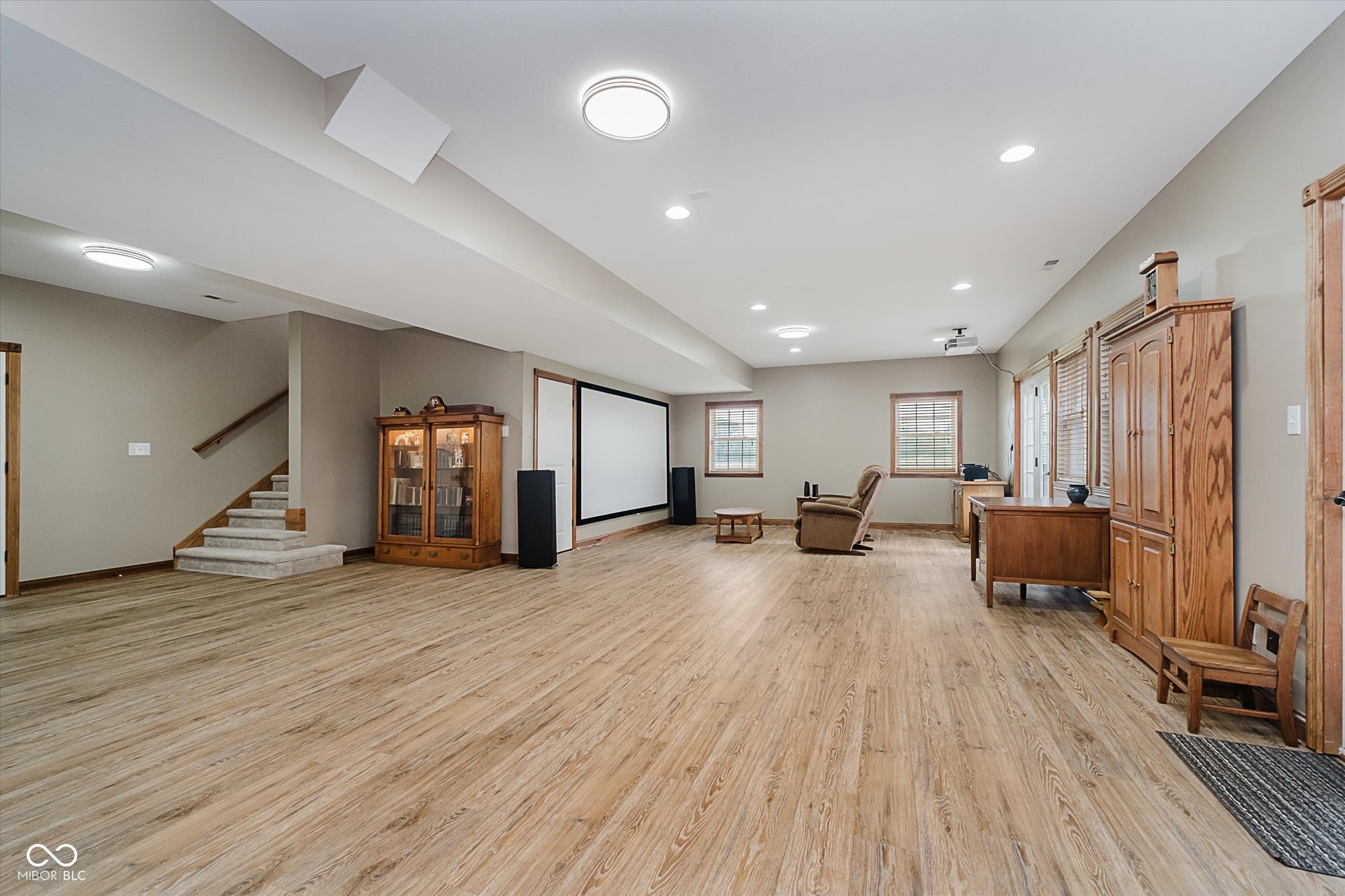 Avon, Indiana, 46123, United States, 4 Bedrooms Bedrooms, ,4 BathroomsBathrooms,Residential,For Sale,1915470