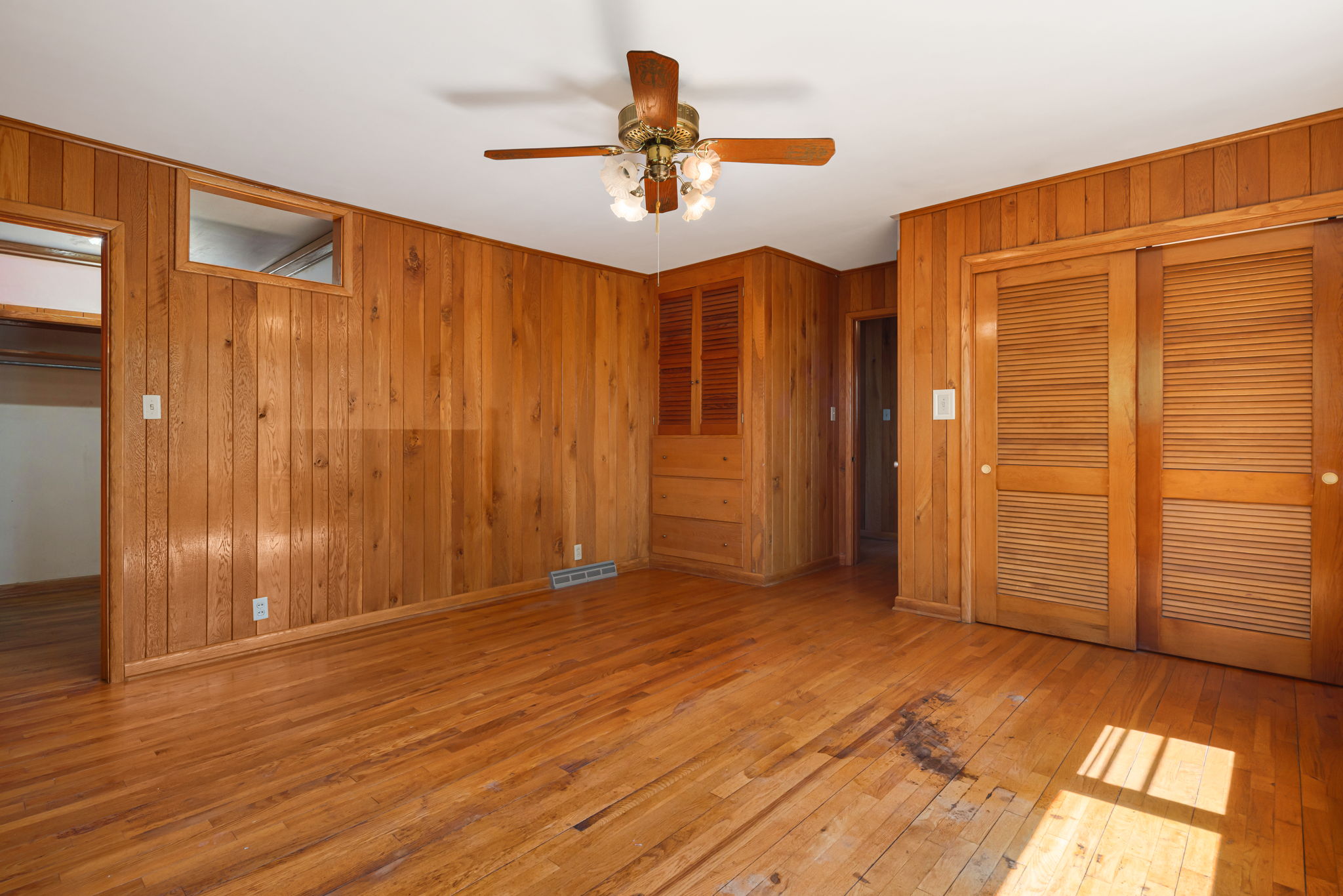 Mars Hill, North Carolina, 28754, United States, 5 Bedrooms Bedrooms, ,3 BathroomsBathrooms,Residential,For Sale,2049468