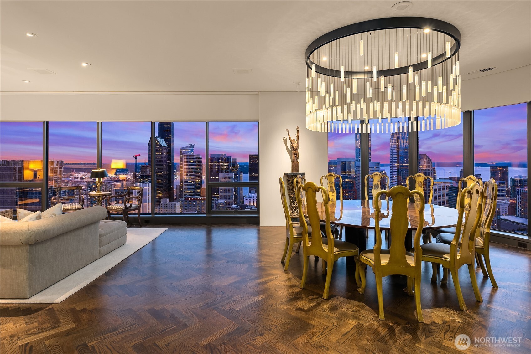 Seattle, Washington, 98104, United States, 4 Bedrooms Bedrooms, ,6 BathroomsBathrooms,Residential,For Sale,1738048