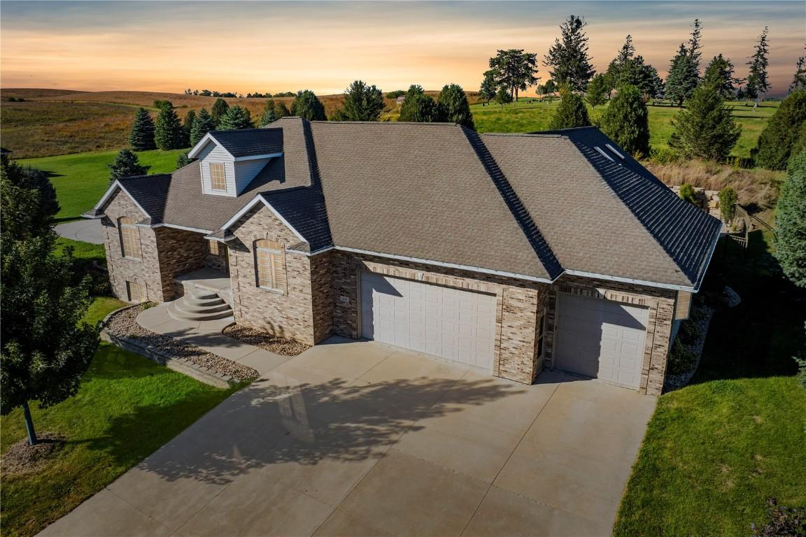 Vinton, Iowa, 52349, United States, 5 Bedrooms Bedrooms, ,3 BathroomsBathrooms,Residential,For Sale,1979270