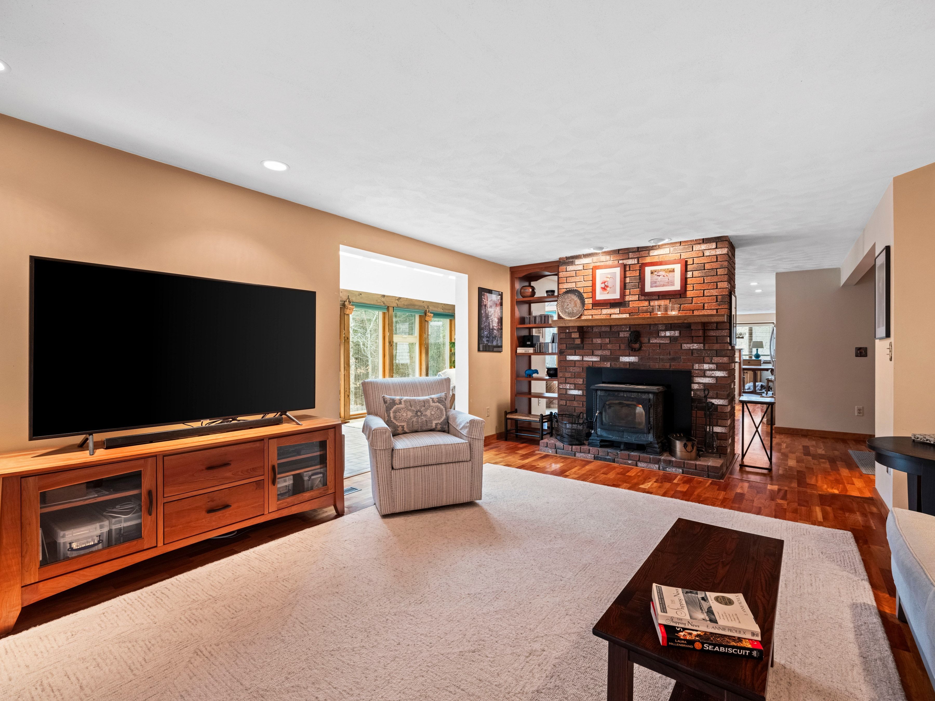  343 Sargent Road, Boxborough, MA 01719 - 物件實景