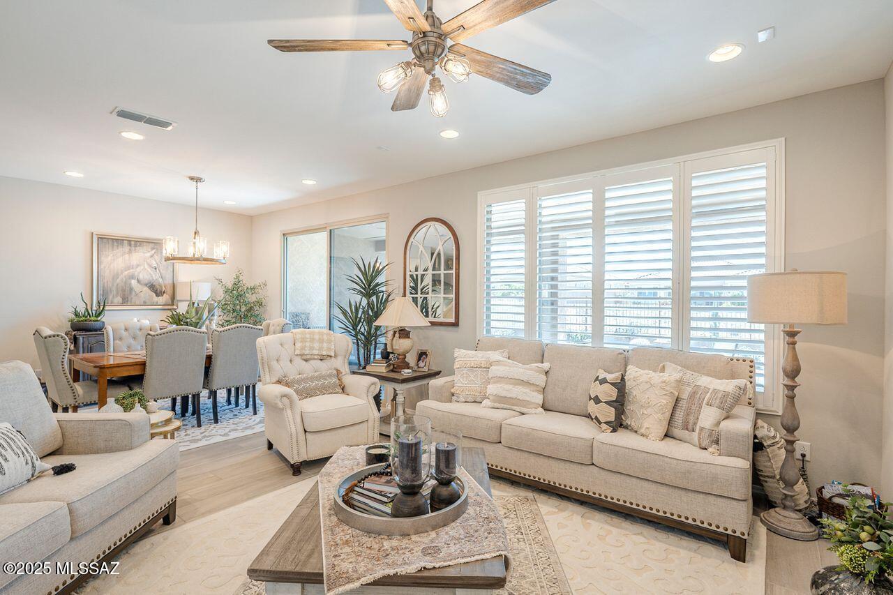 Marana, Arizona, 85658, United States, 2 Bedrooms Bedrooms, ,2 BathroomsBathrooms,Residential,For Sale,1902069