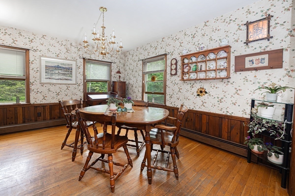 Rochester, Massachusetts, 02770, United States, 3 Bedrooms Bedrooms, ,2 BathroomsBathrooms,Residential,For Sale,1902514