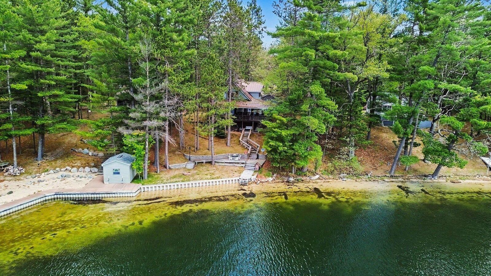Harrison, Michigan, 48625, United States, 4 Bedrooms Bedrooms, ,2 BathroomsBathrooms,Residential,For Sale,2048024