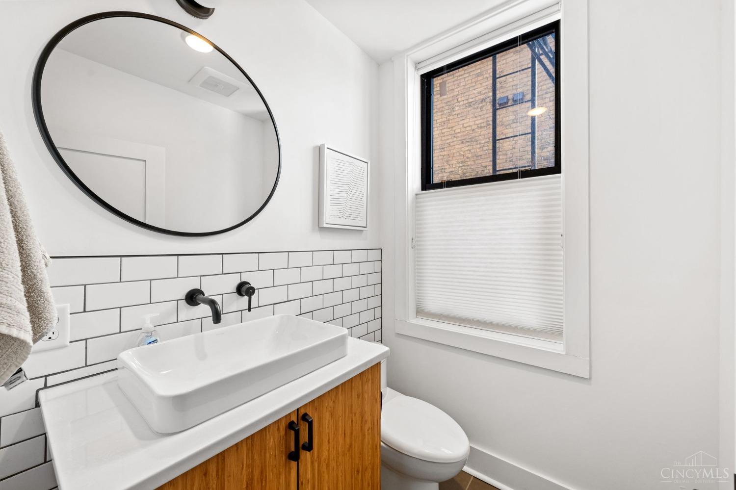 Cincinnati, Ohio, 45202, United States, 3 Bedrooms Bedrooms, ,3 BathroomsBathrooms,Residential,For Sale,1942125