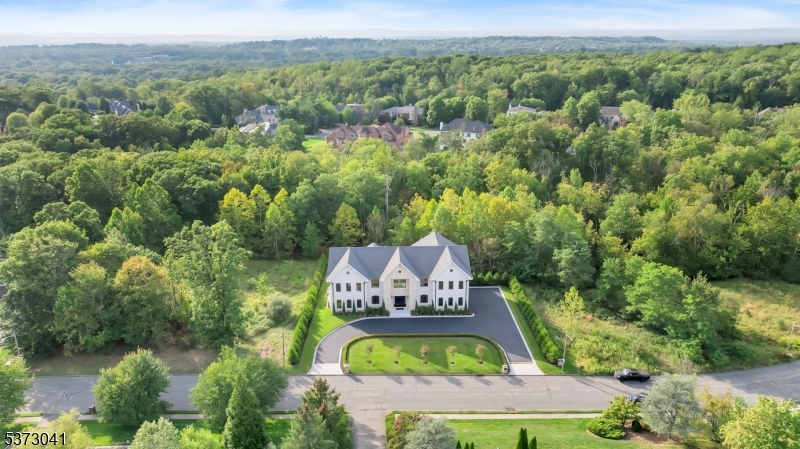 Livingston Twp., New Jersey, 07039, United States, 7 Bedrooms Bedrooms, ,9 BathroomsBathrooms,Residential,For Sale,1903454