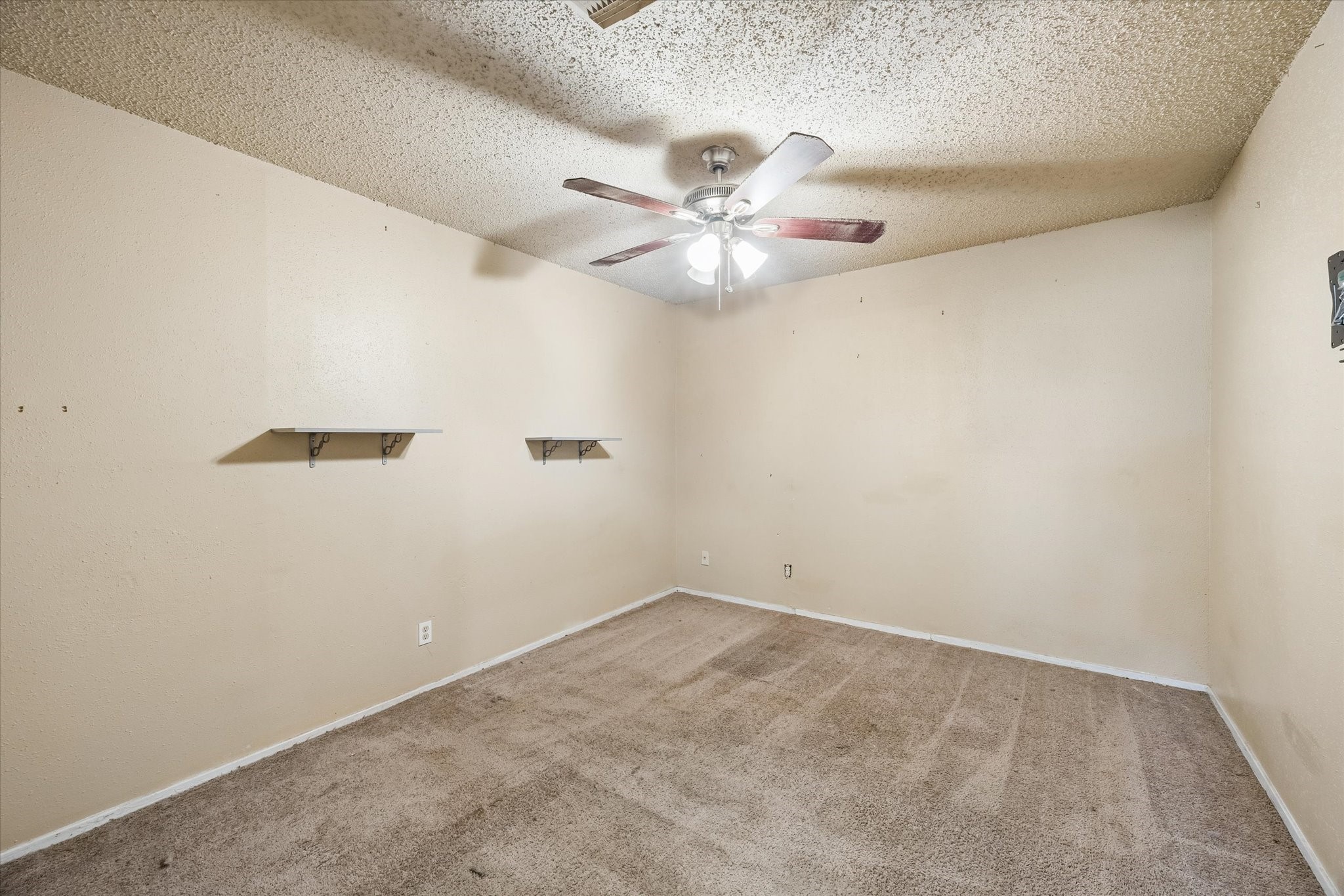 23423 Canyon Lake Drive - 物件實景