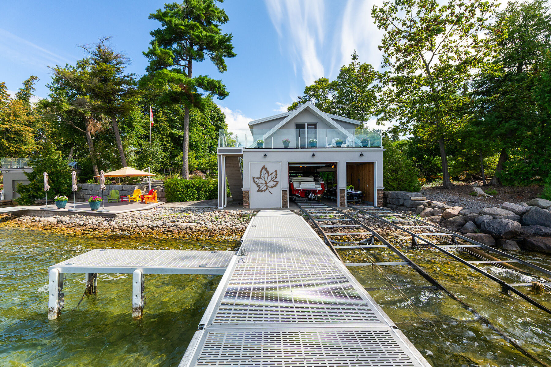  Custom Waterfront Estate - 物件實景
