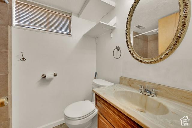 Bountiful, Utah, 84010, United States, 6 Bedrooms Bedrooms, ,2 BathroomsBathrooms,Residential,For Sale,1979847