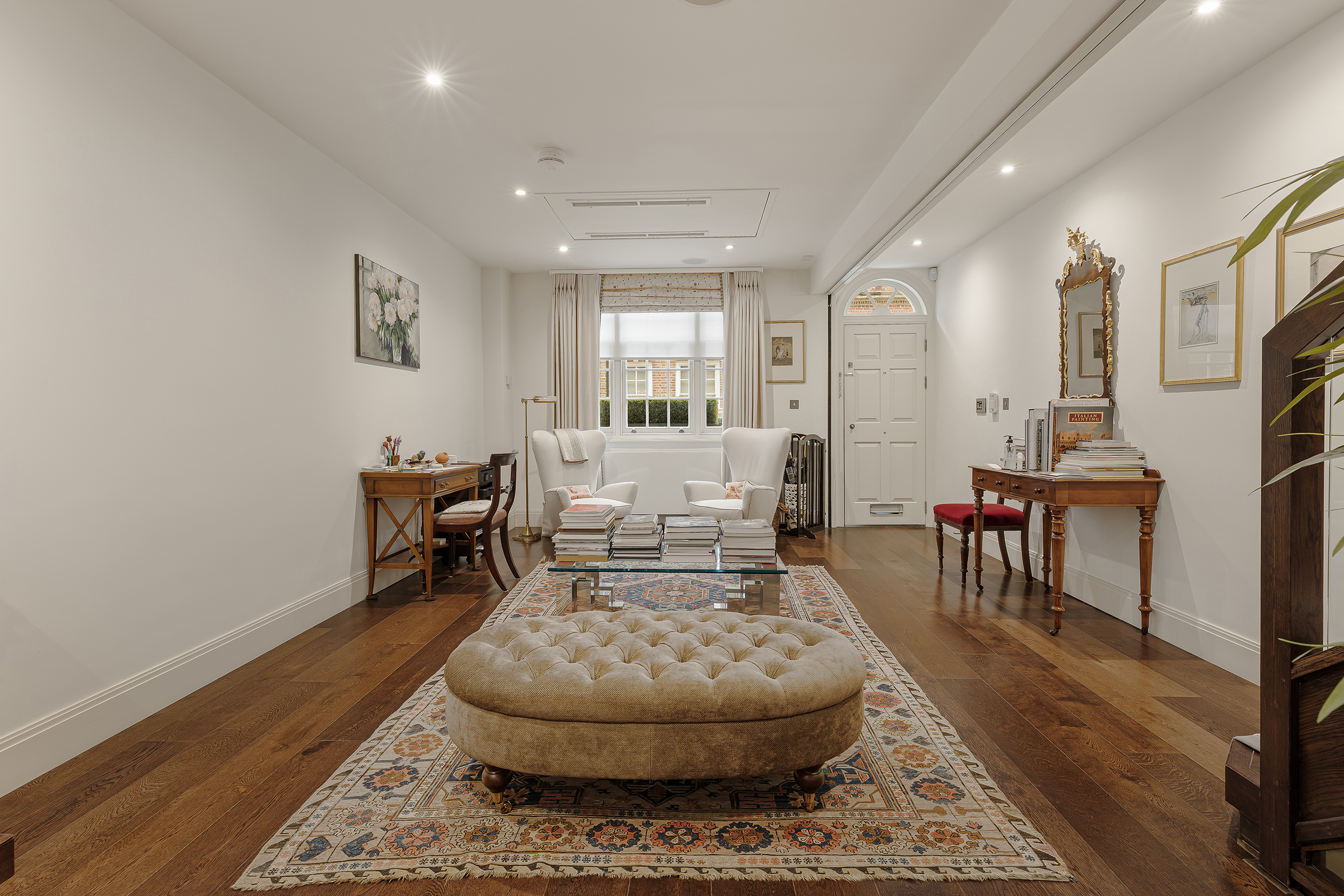  A period townhouse with a courtyard garden in Westminster’s Birdcage Walk Conser - 物件實景
