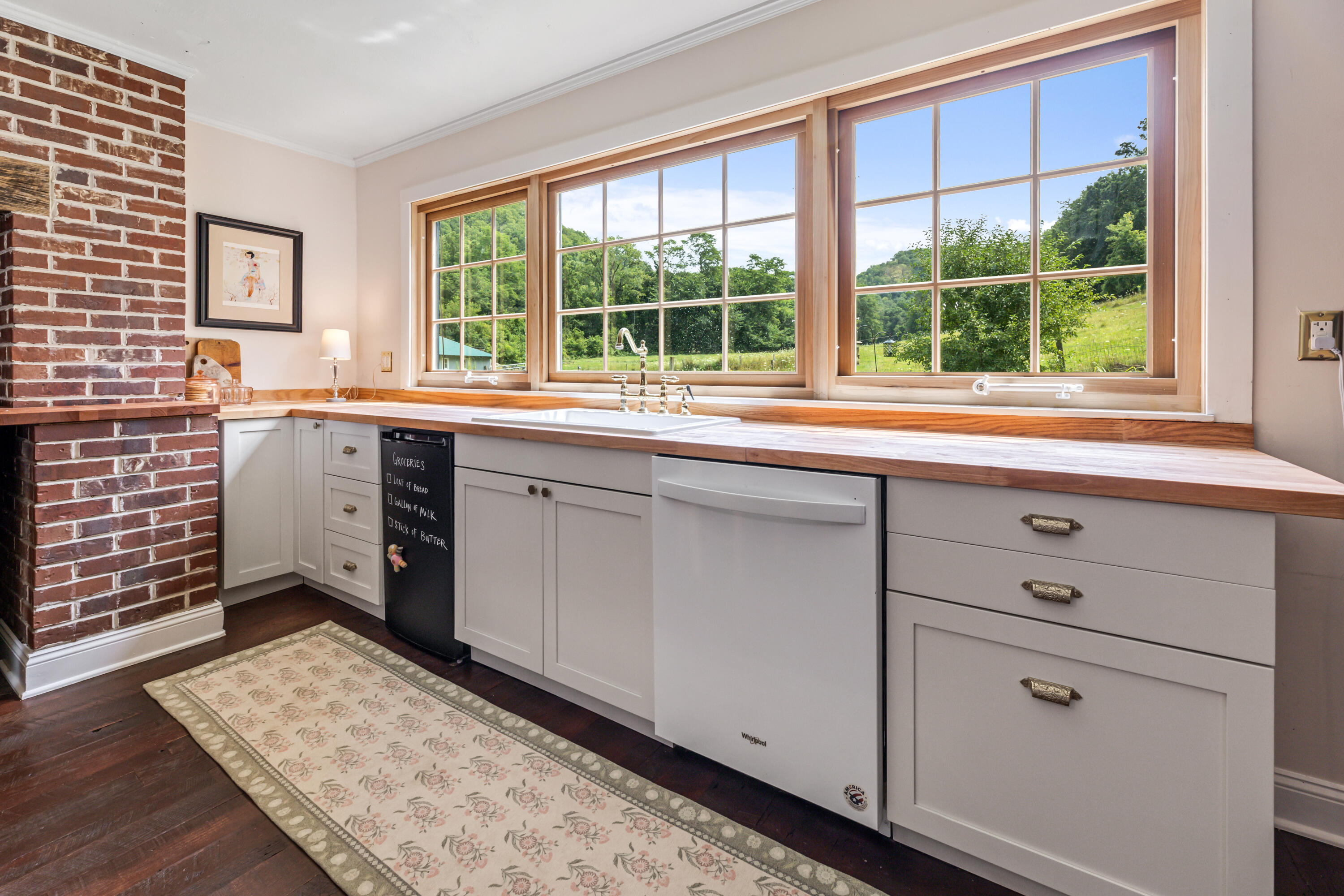 Homer, Minnesota, 55987, United States, 5 Bedrooms Bedrooms, ,3 BathroomsBathrooms,Residential,For Sale,1914657