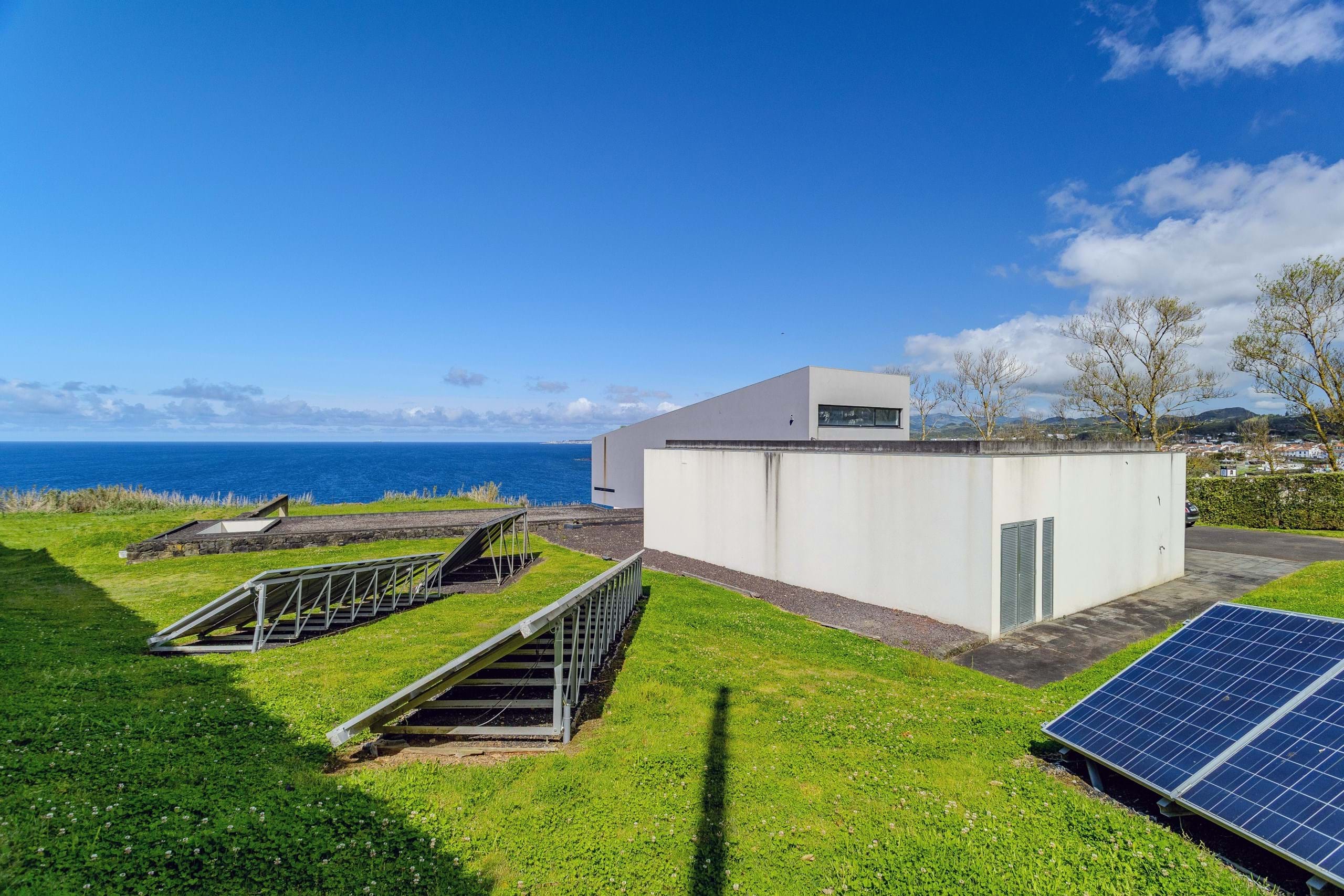 Ponta Delgada, Ilha de São Miguel, 9560-501, PT, 3 Bedrooms Bedrooms, ,4 BathroomsBathrooms,Residential,For Sale,1826448