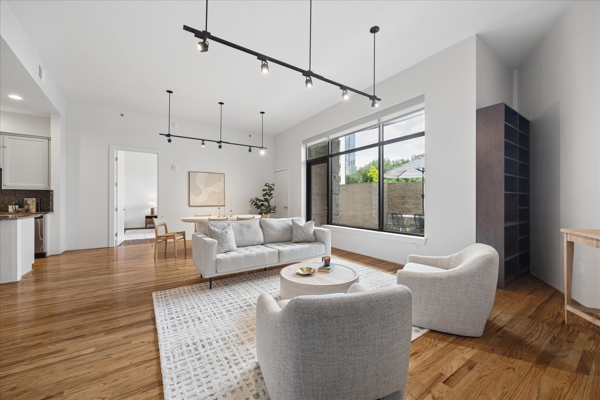  5005 Hidalgo Street #210 - 物件實景