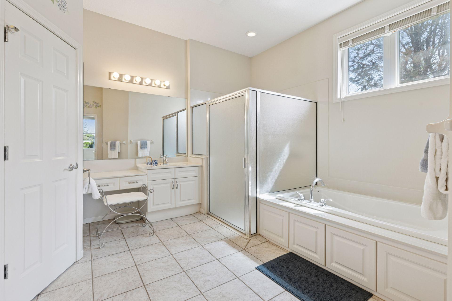 Plymouth, Minnesota, 55446, United States, 3 Bedrooms Bedrooms, ,3 BathroomsBathrooms,Residential,For Sale,1827815