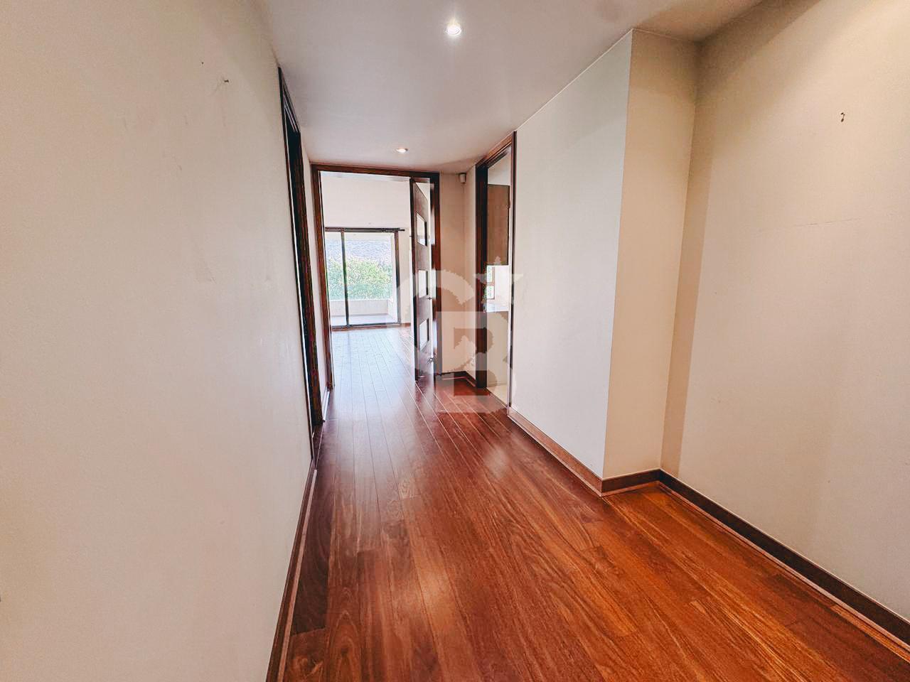 Lo Barnechea, Chile, 3 Bedrooms Bedrooms, ,4 BathroomsBathrooms,Residential,For Sale,1999064