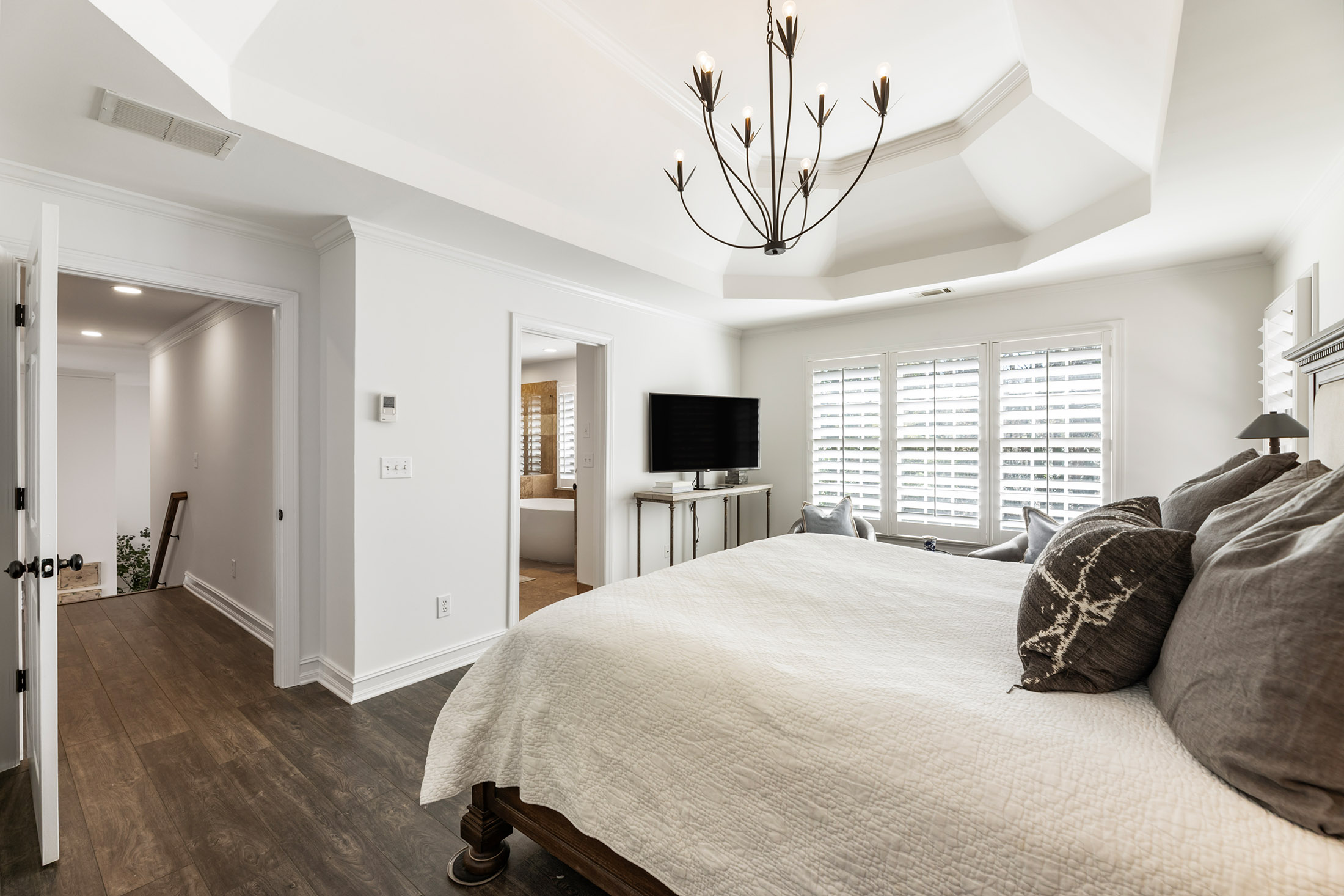  Charming Home Offers the Perfect Blend of Charm, Function, and Location - 物件實景