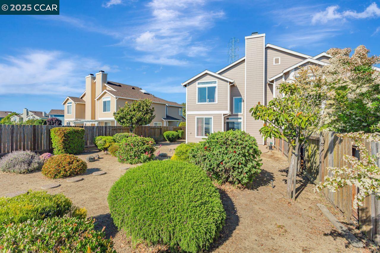 Vallejo, California, 94591, United States, 2 Bedrooms Bedrooms, ,2 BathroomsBathrooms,Residential,For Sale,1805503
