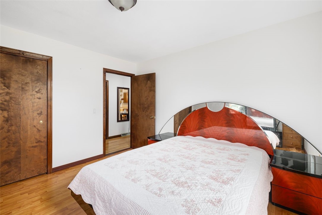 Cranston, Rhode Island, 02921, United States, 3 Bedrooms Bedrooms, ,2 BathroomsBathrooms,Residential,For Sale,1940913