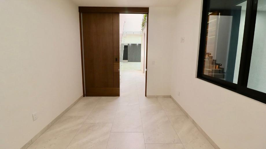Colegio Militar, Morelia, Michoacán de Ocampo, 58260, Mexico, 3 Bedrooms Bedrooms, ,3 BathroomsBathrooms,Residential,For Sale,Colegio Militar,1616740