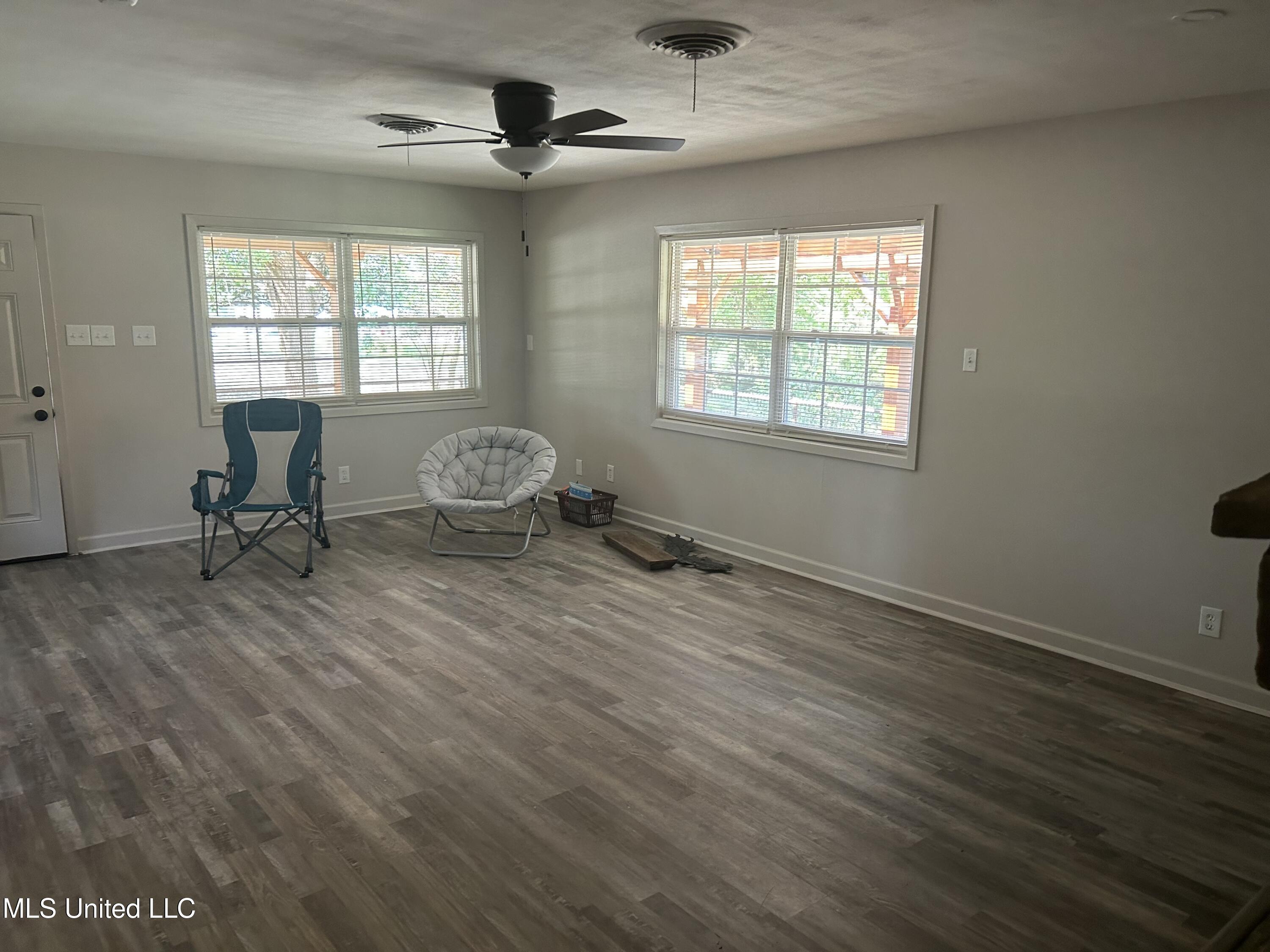 23213 Church Avenue, Saucier, Mississippi, 39574, United States, 3 Bedrooms Bedrooms, ,2 BathroomsBathrooms,Residential,For Sale,23213 Church Avenue,1666161