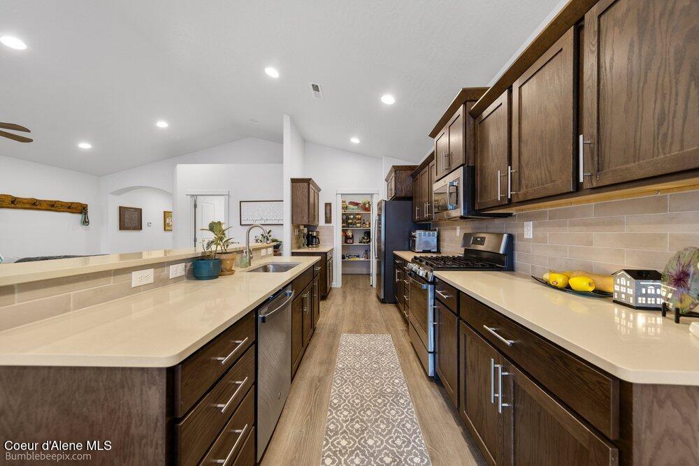 Rathdrum, Idaho, 83858, United States, 3 Bedrooms Bedrooms, ,2 BathroomsBathrooms,Residential,For Sale,2011308