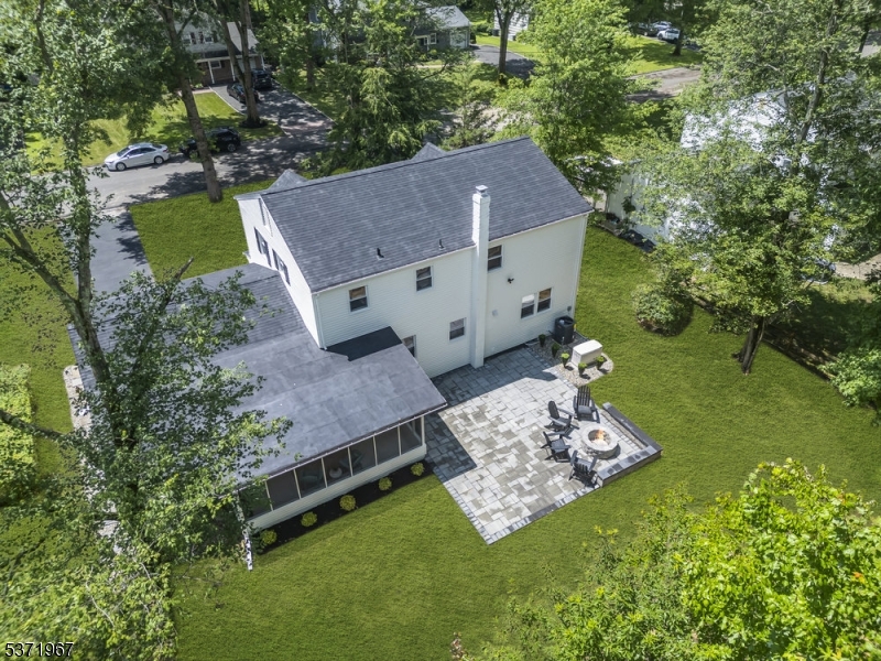 Berkeley Heights Twp., New Jersey, 07922, United States, 5 Bedrooms Bedrooms, ,3 BathroomsBathrooms,Residential,For Sale,1927400