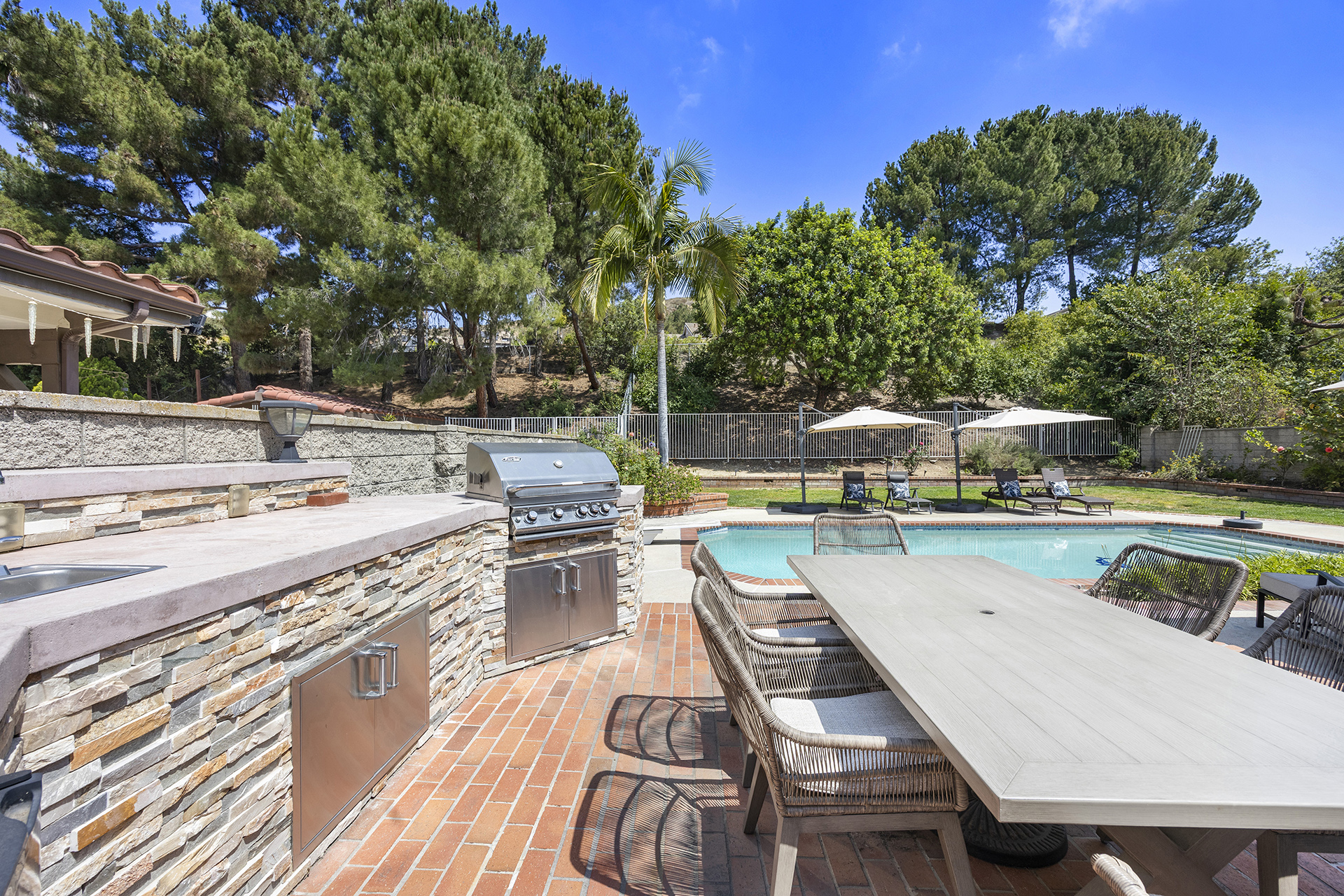 Walnut, California, 91789, United States, 5 Bedrooms Bedrooms, ,3 BathroomsBathrooms,Residential,For Sale,2048876