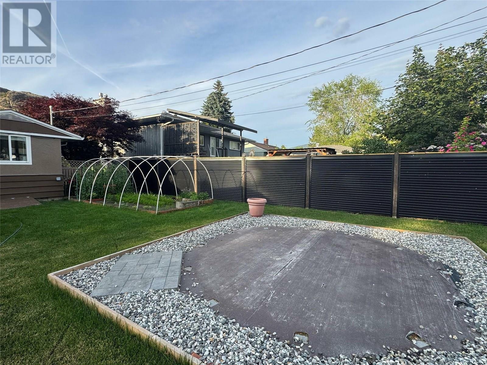 VERNON, British Columbia, V1T 1X5, CA, 2 Bedrooms Bedrooms, ,1 BathroomBathrooms,Residential,For Sale,1837289