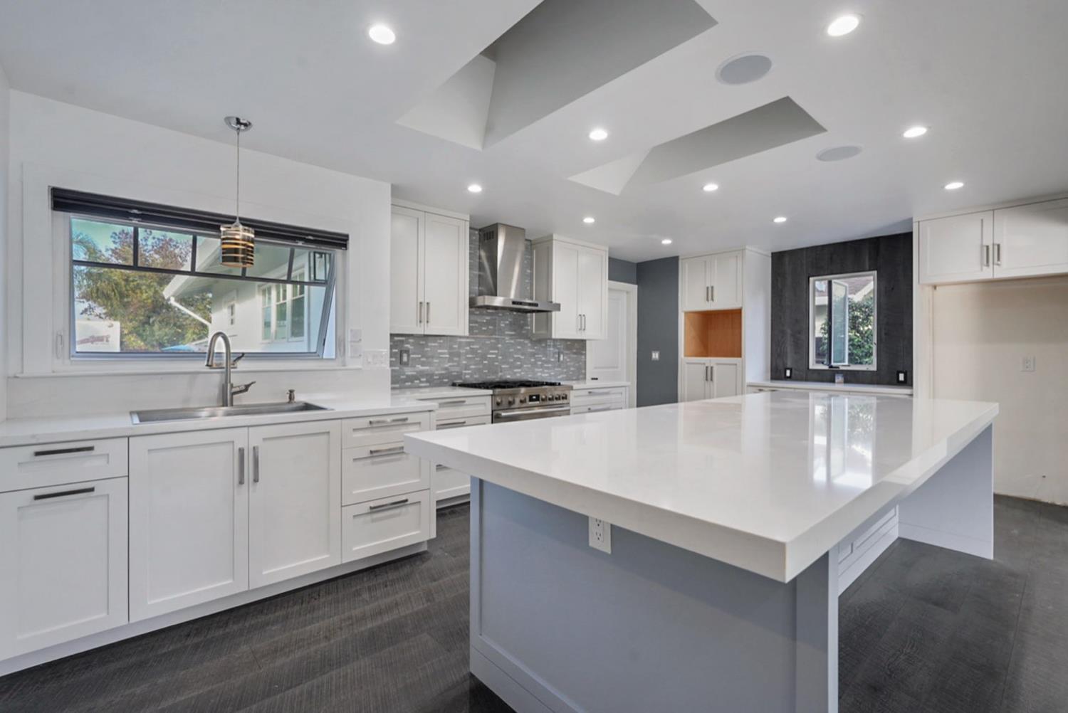 Newman, California, 95360, United States, 3 Bedrooms Bedrooms, ,2 BathroomsBathrooms,Residential,For Sale,1997732