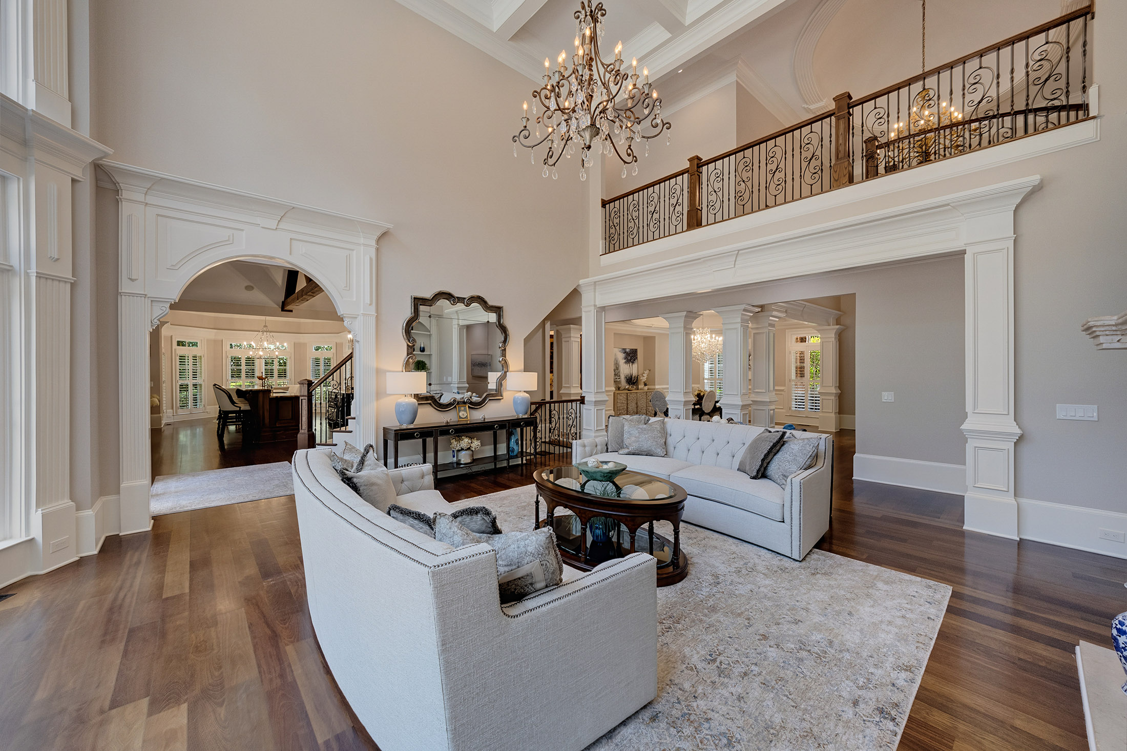  Impressive Brick Estate on a Private Wooded 1+/- Acre Lot in The Manor - 物件實景